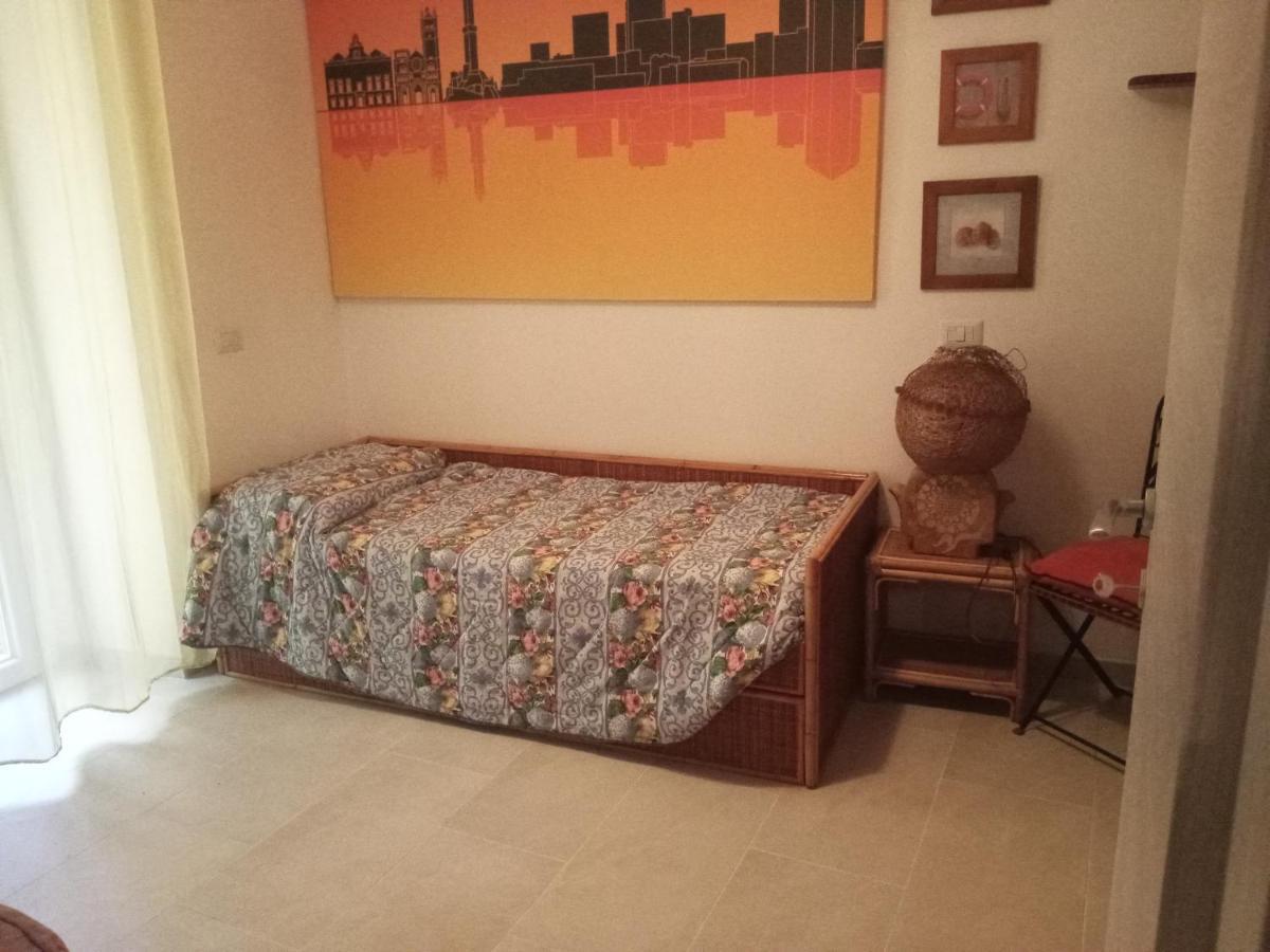 La Corte di Paola 1 e 2 Villa Genova Esterno foto
